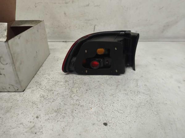 FEU ARRIERE DROIT HONDA - Vue 2